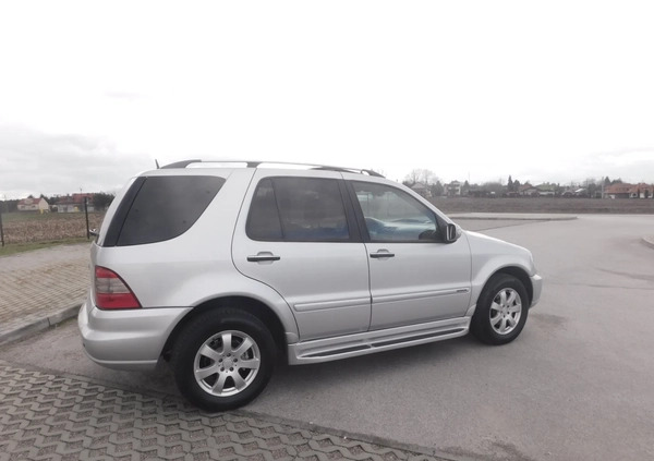 Mercedes-Benz ML cena 29999 przebieg: 196000, rok produkcji 2005 z Jarosław małe 436
